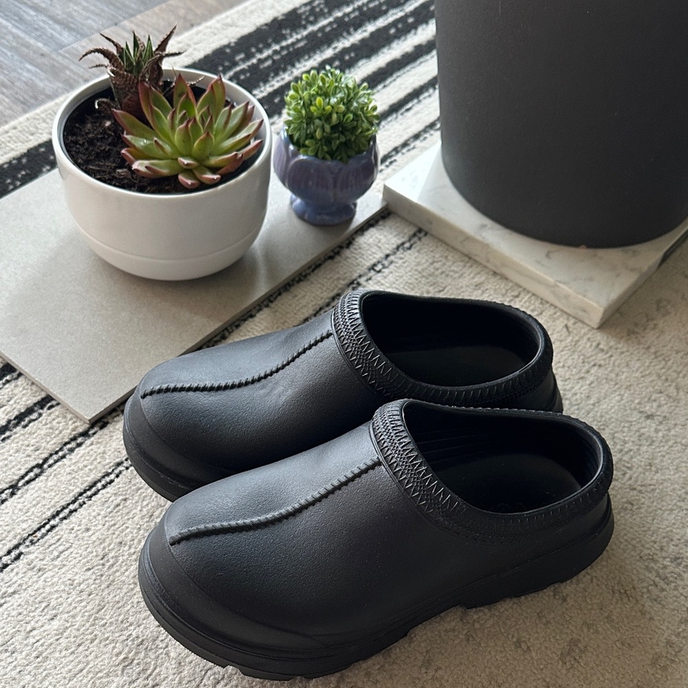 UGG Women's Tasman X Clogs - Black